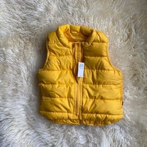 NEW with tags babyGap Cold control puffer vest. 18-24 mnths